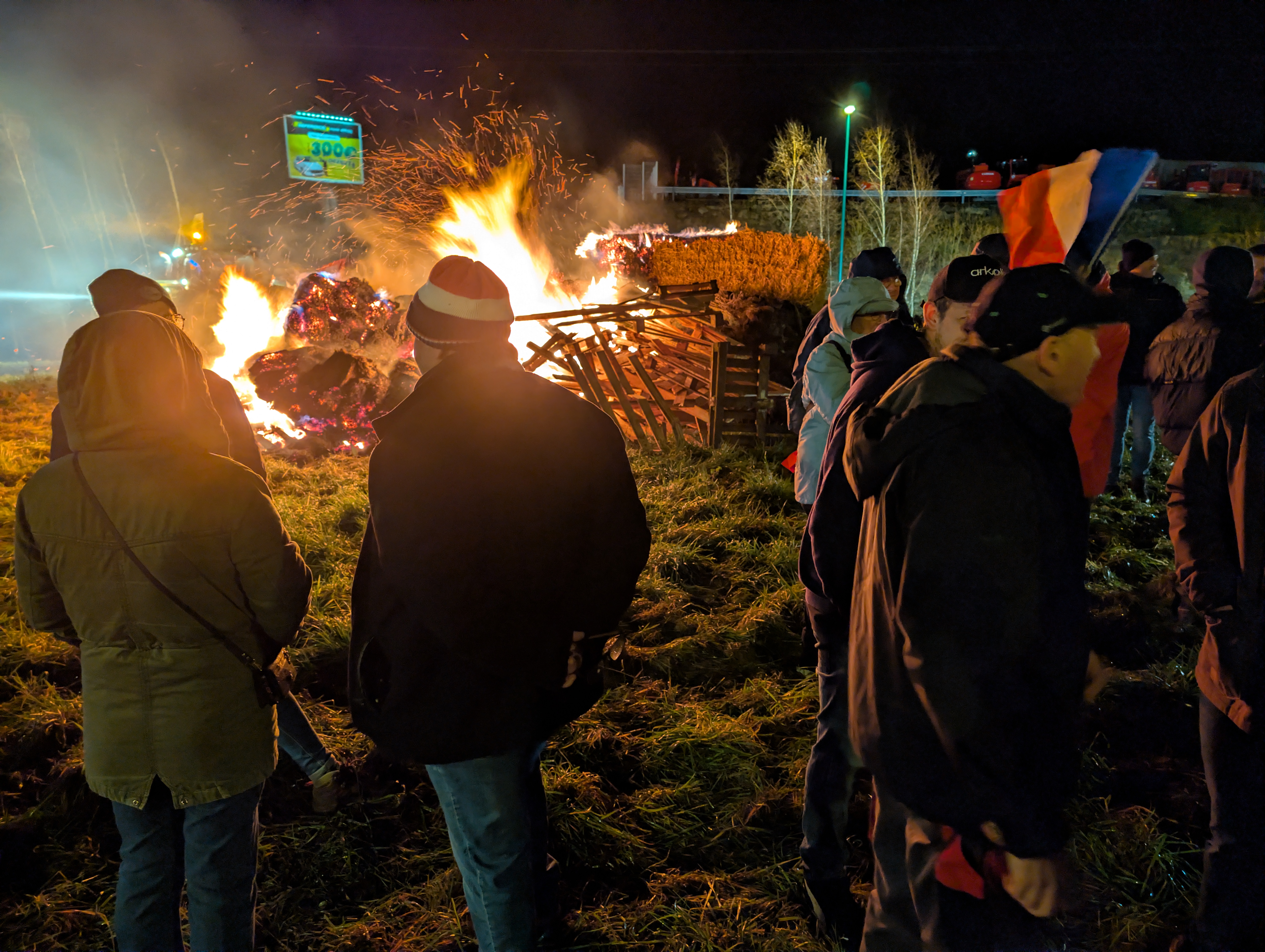 PXL_20260112_174436135.RAW-01.COVER.jpg (9.74 MB)