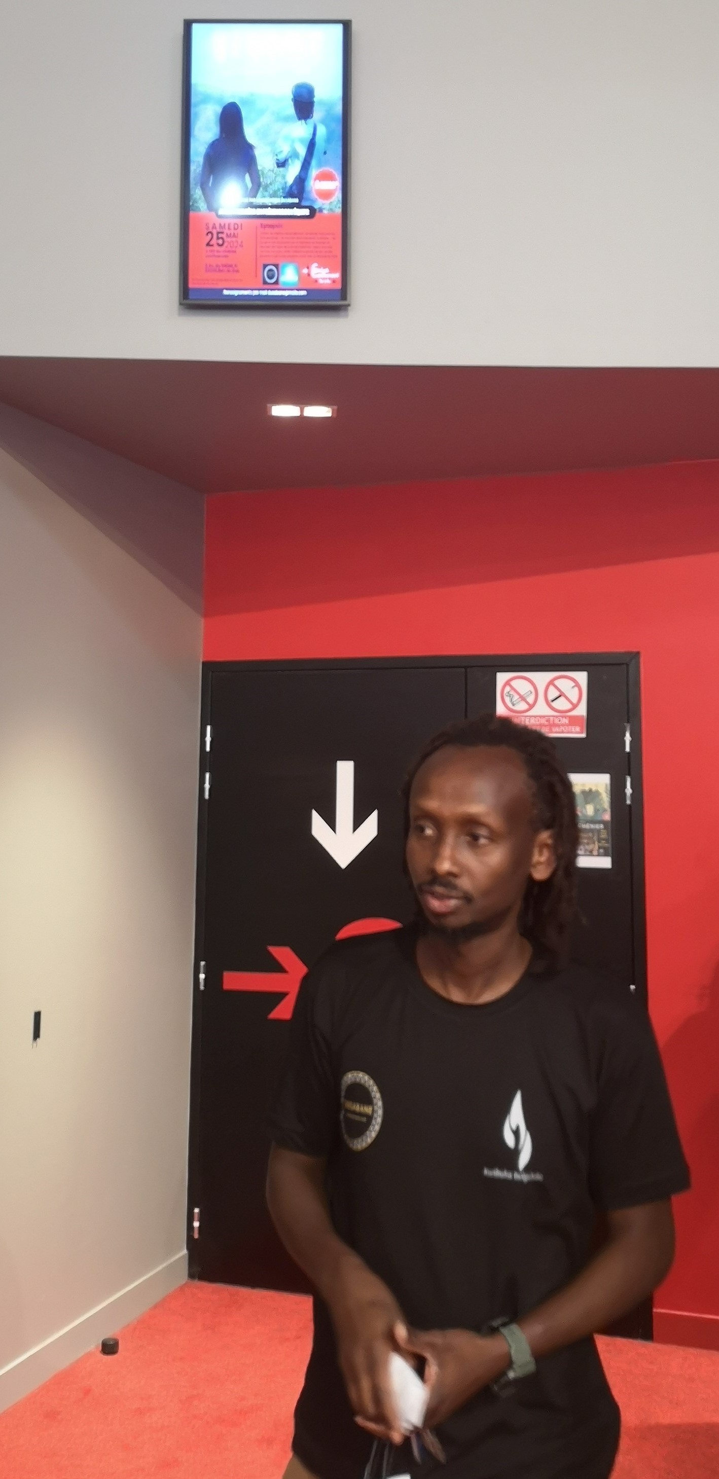 valens au cine.jpg (470 KB)